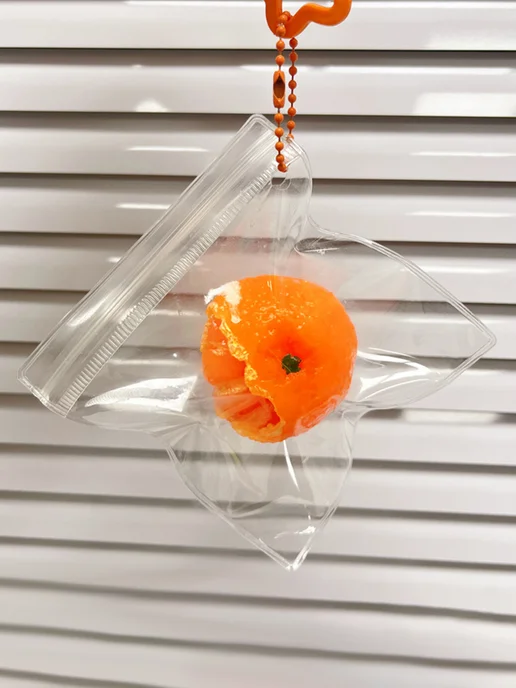 LAWE Toy Palace Новогодняя антистресс-игрушка сквиш Mandarin 5 см брелок, оранжевый, фото 4