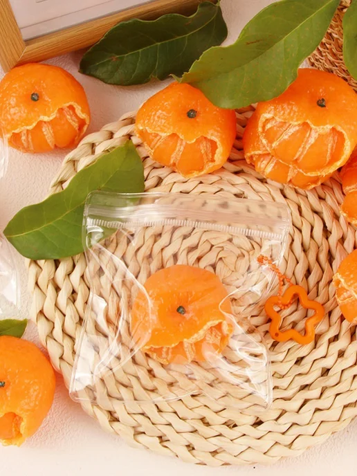 LAWE Toy Palace Новогодняя антистресс-игрушка сквиш Mandarin 5 см брелок, оранжевый, фото 7