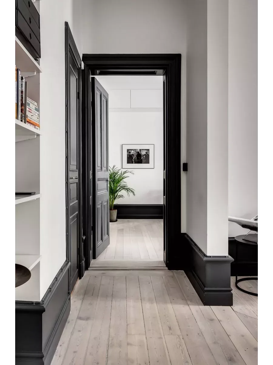 Краска для плинтуса,черная фото 5