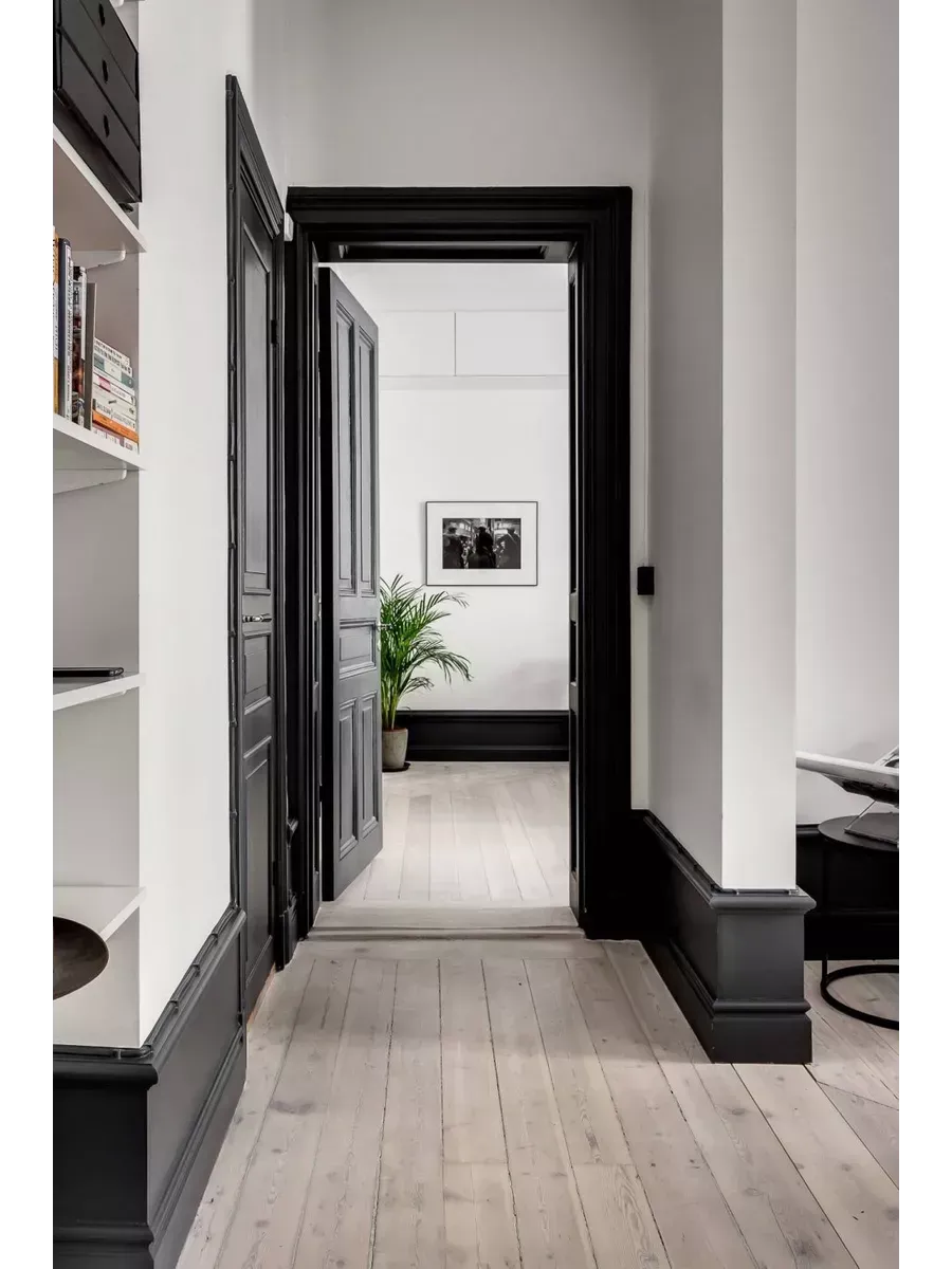 Краска для плинтуса,черная фото 5