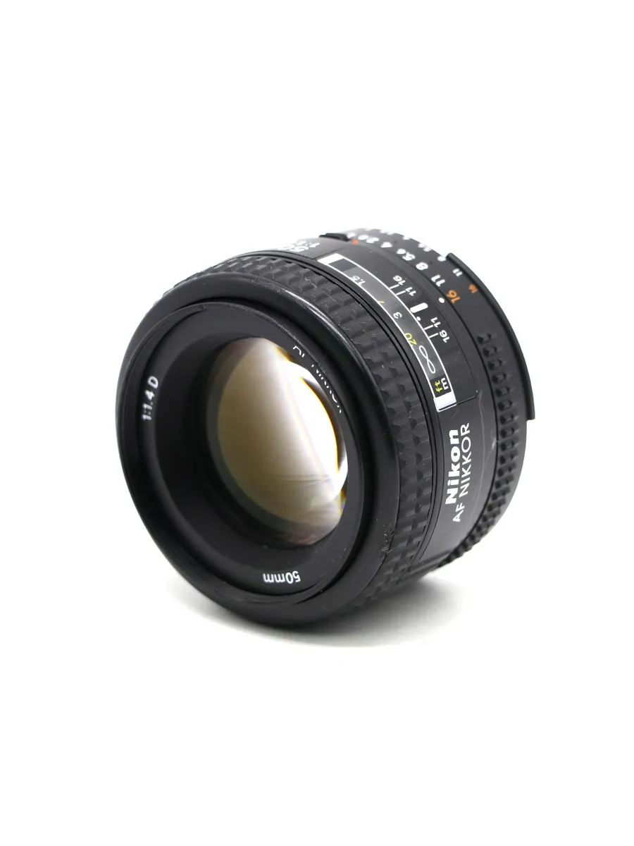 nikon Стандартный объектив 50mm f 1.4D AF Nikkor